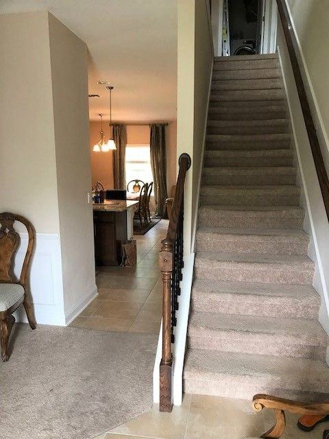 1113 Queen Victoria Ave - Photo 2 of 13