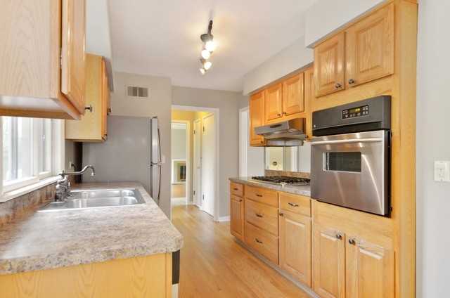 1248 Hackberry Rd - Photo 3 of 10