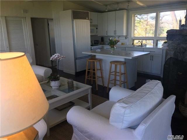 328 Centre Island Rd - Photo 3 of 14