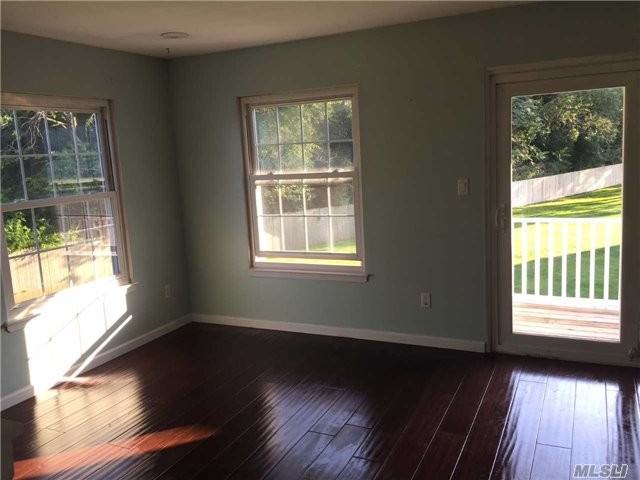 322 Artist Lake Dr - Photo 3 of 9