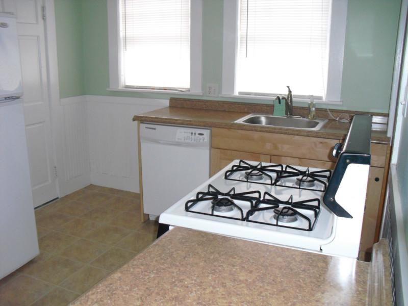 337 Massachusetts Ave - Photo 2 of 13