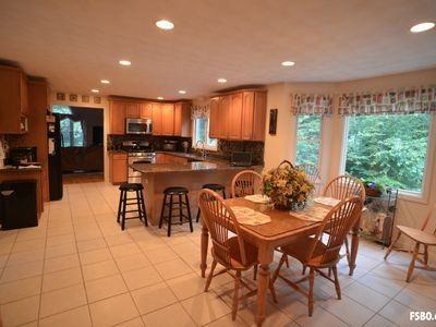 100 Ashwood Dr - Photo 3 of 13