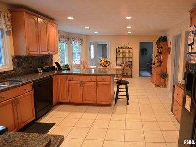 100 Ashwood Dr - Photo 2 of 13