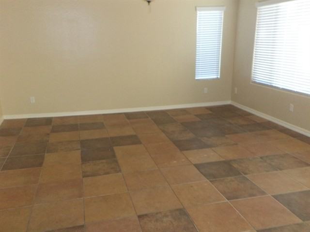 10317 W Toronto Way - Photo 3 of 19
