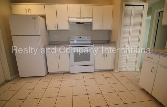 2304 Clementine Trail - Photo 2 of 11