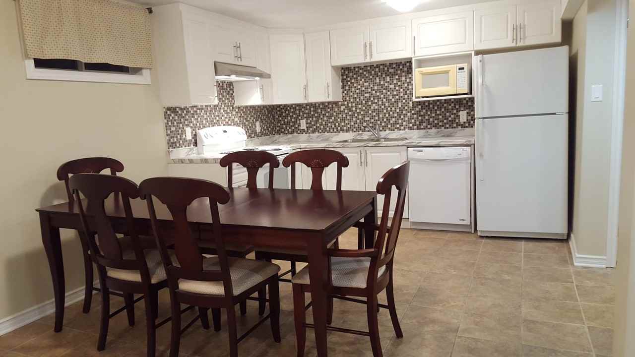 2275 Elmira Drive #B - Photo 3 of 8