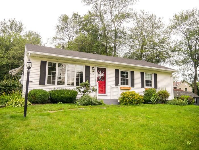 70 Benedict St - Photo 2 of 26