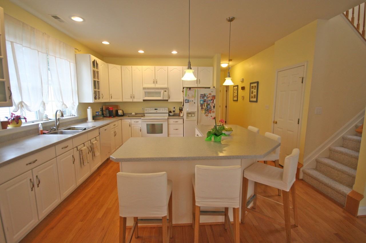 3814 Chestnut Rd - Photo 3 of 50