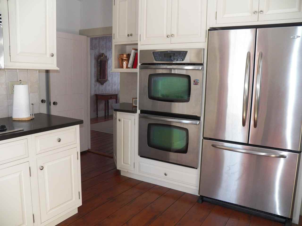 103 Litchfield Rd - Photo 2 of 20