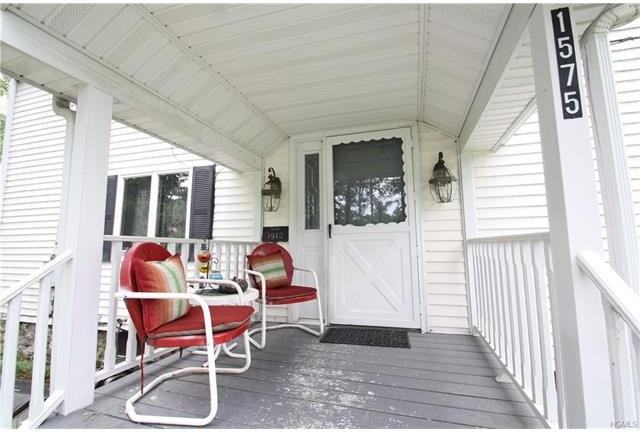 1575 Albany Post Rd - Photo 3 of 19