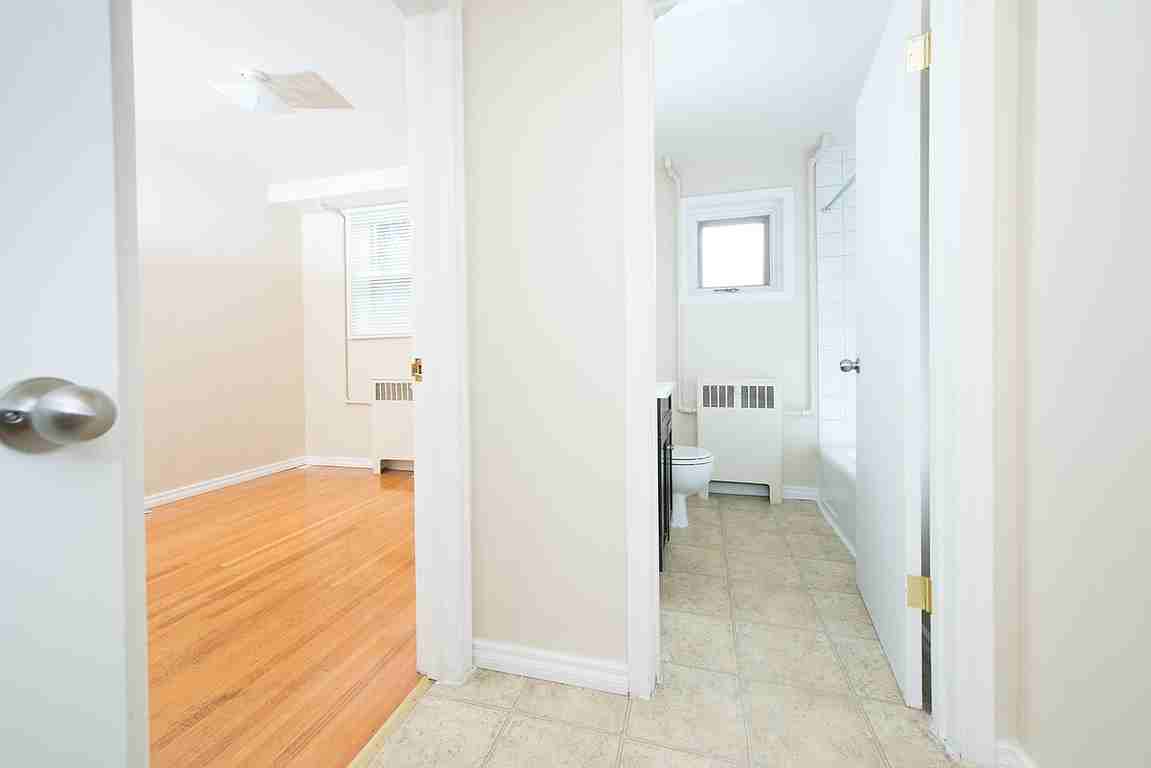 Inglewood Apartments 11745 126 St NW, Edmonton, AB T5M 0S1 Zumper