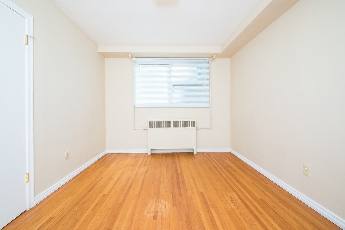 Inglewood Apartments 11745 126 St NW, Edmonton, AB T5M 0S1 Zumper