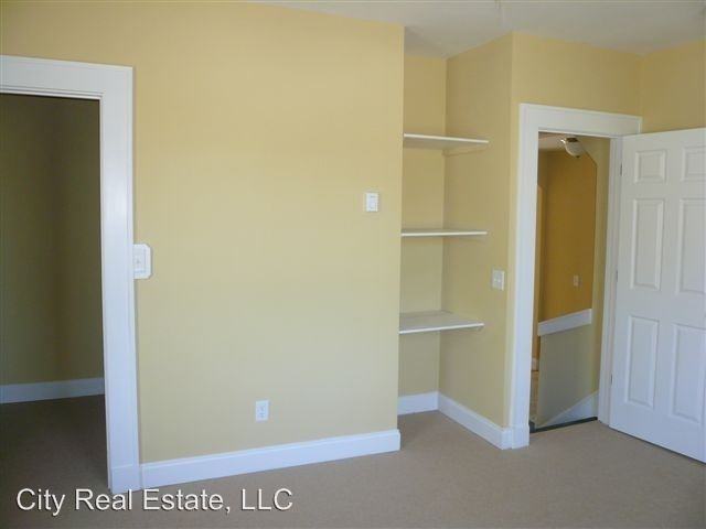 127 Hillside Street - Photo 3 of 5
