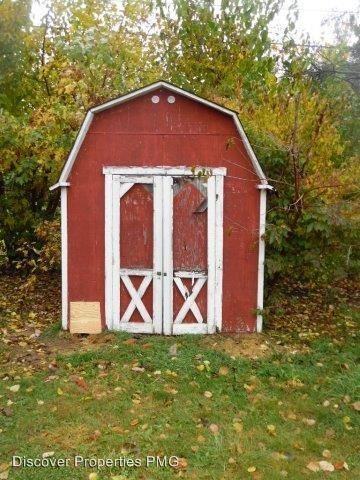 321 Hugo St - Photo 3 of 15