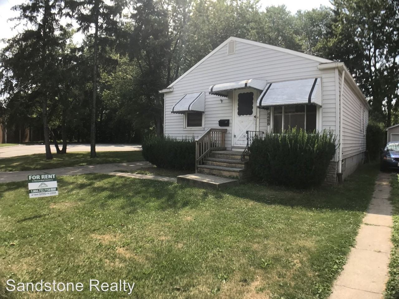 4488 W 167th St - Photo 2 of 23