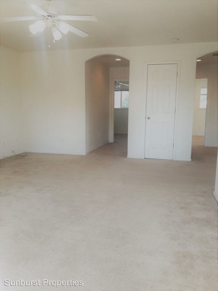 854 Shearer St #A - Photo 2 of 15