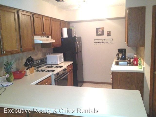 2552 Alabama Ave S - Photo 2 of 5