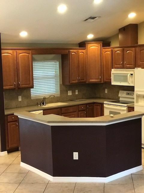 27218 Pine St - Photo 3 of 14