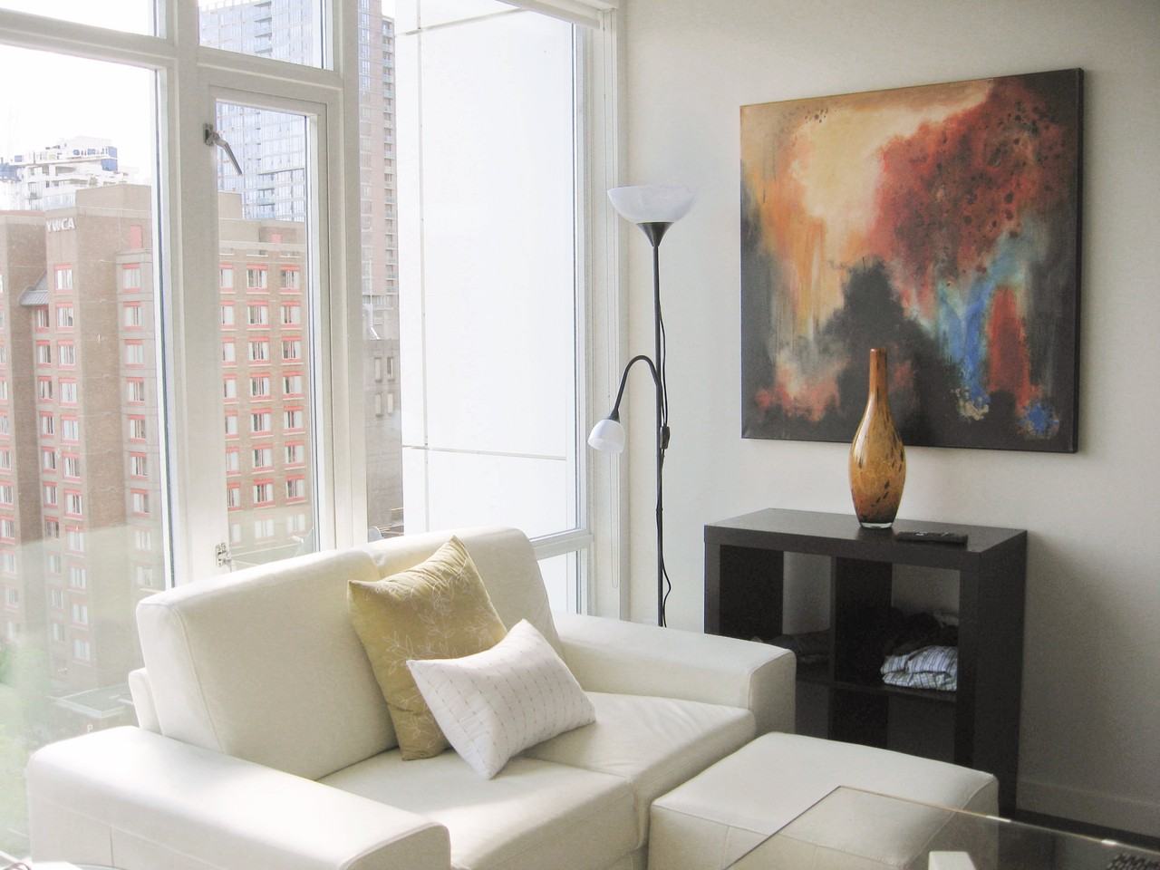161 West Georgia Street #1205 - Photo 2 of 14