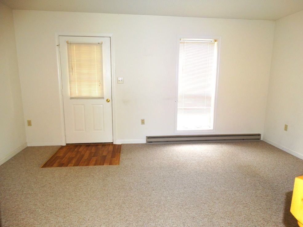 215 Miller Rd #e - Photo 2 of 10