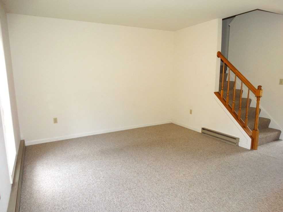 215 Miller Rd #e - Photo 3 of 10