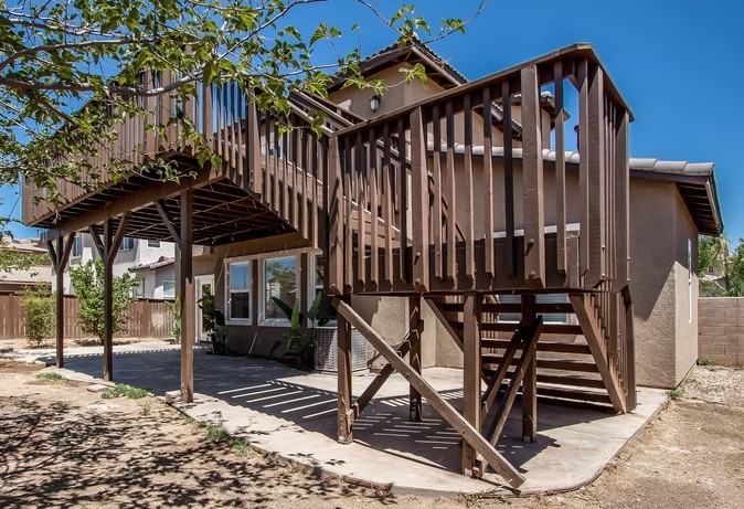 121 Headlands Way - Photo 2 of 17