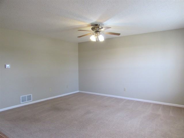 7411 Cordova Dr - Photo 3 of 18