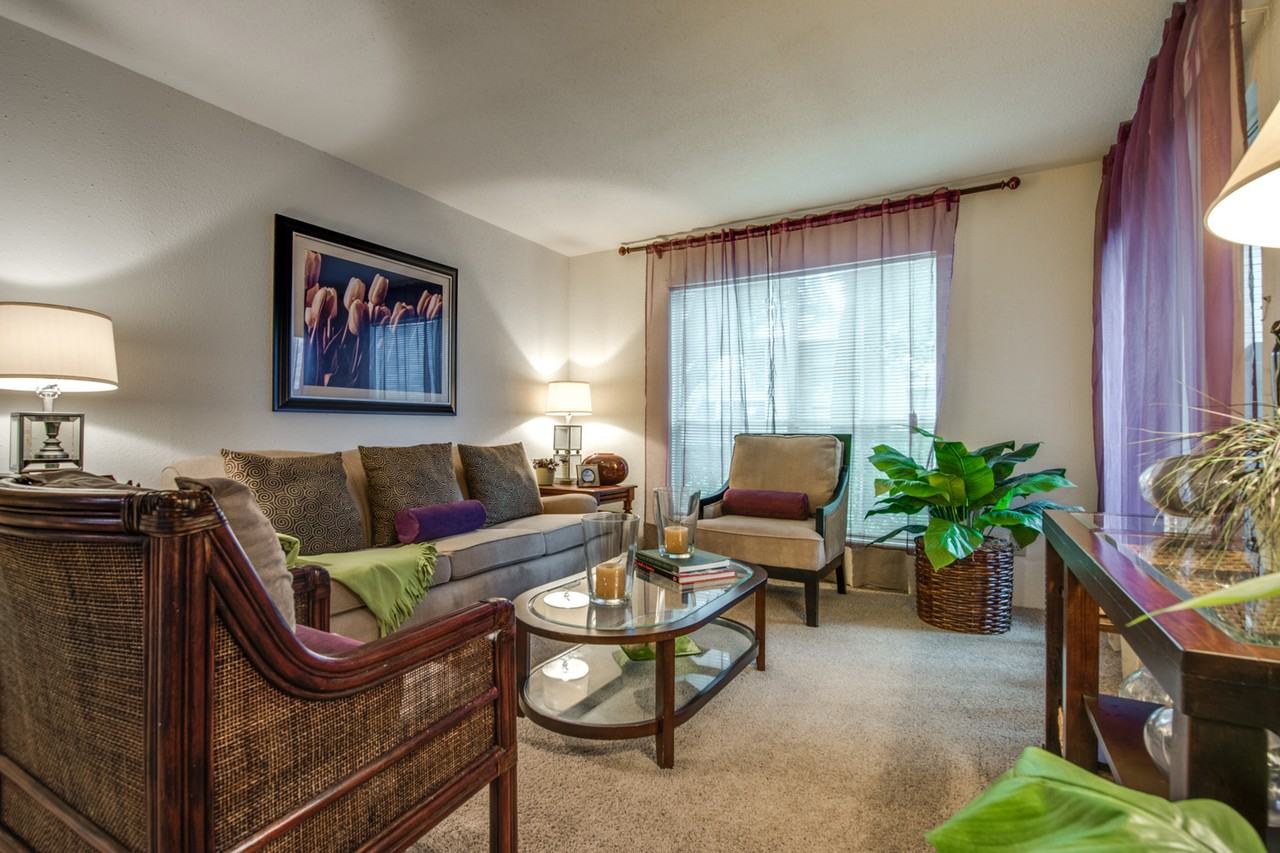 Bellfort I & II - Photo 3 of 23