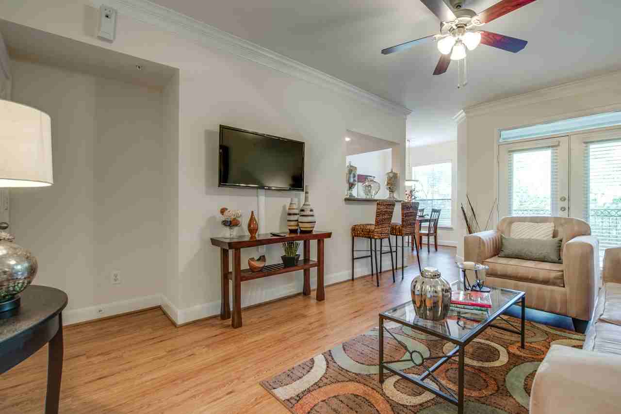 Post Oak at Woodway - Photo 2 of 28