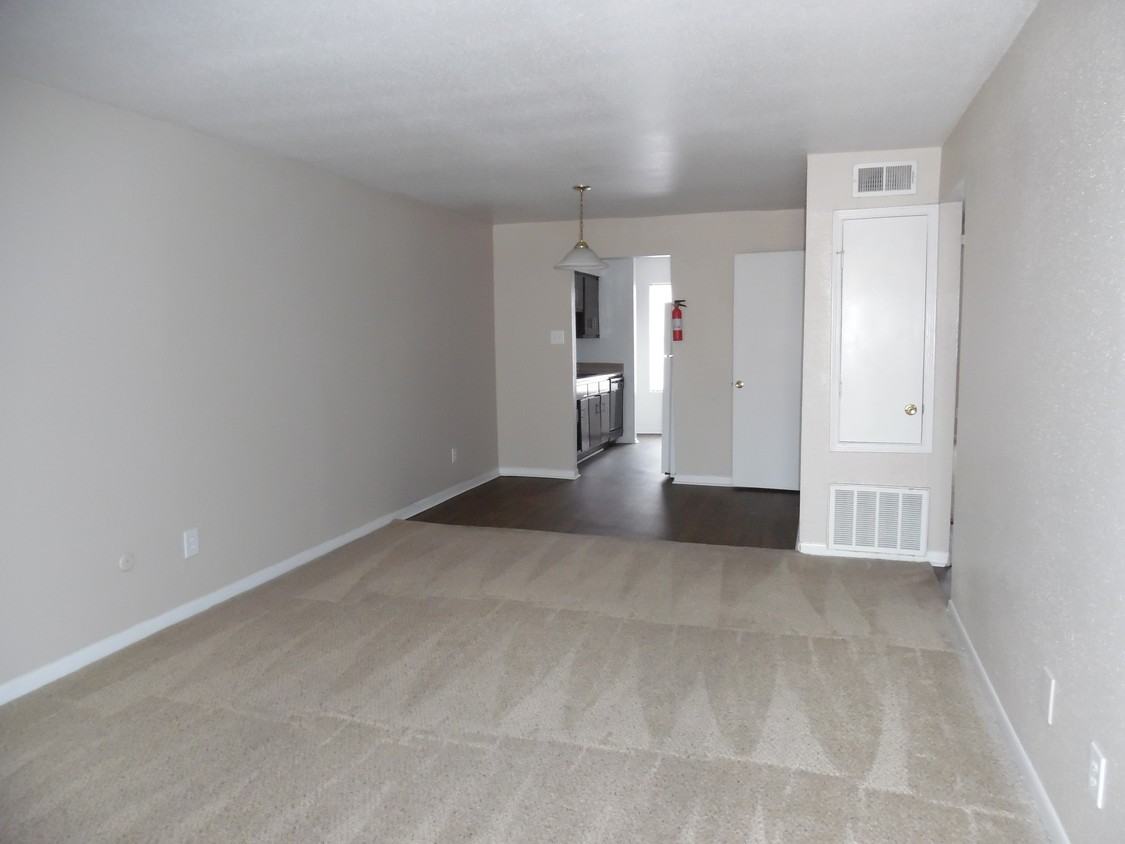 Casa Adobe - Photo 2 of 13