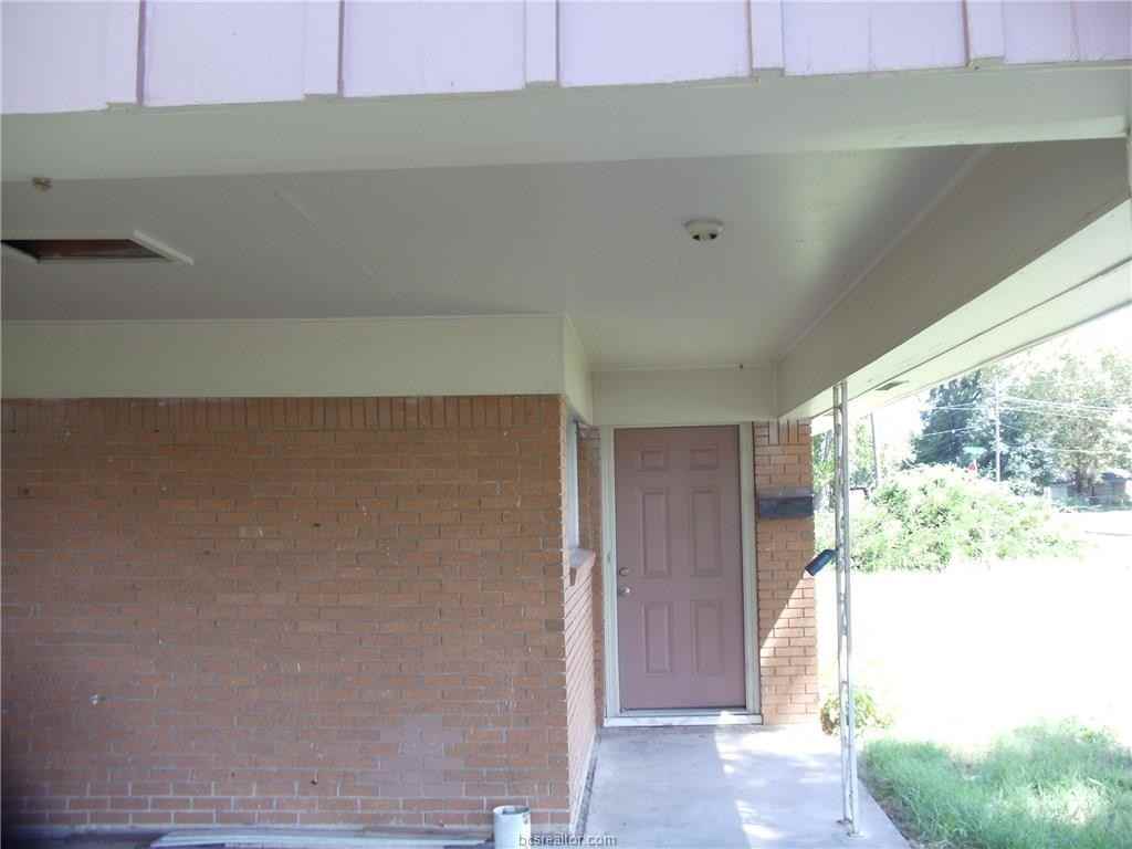 1009 Live Oak St - Photo 2 of 41