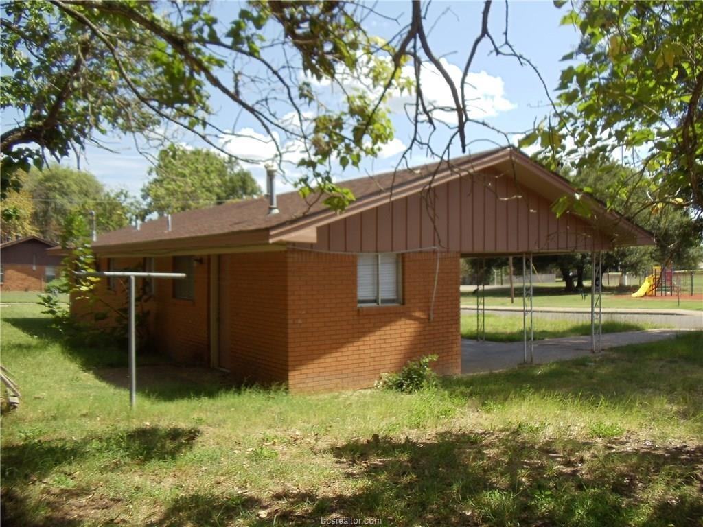 1009 Live Oak St - Photo 3 of 41