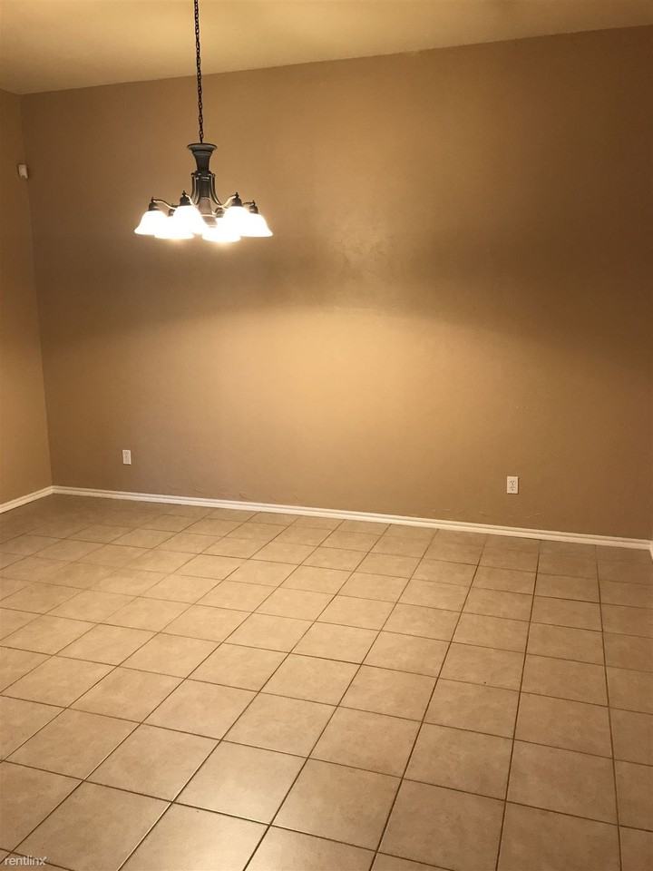 2527 W Oklahoma Ave - Photo 3 of 13