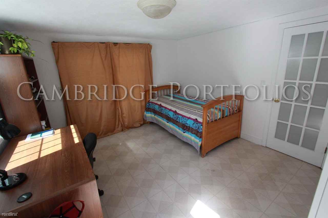 4 Paddock Ln - Photo 2 of 8