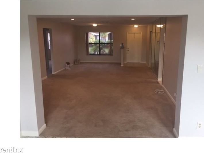 9600 NW 83rd St - Photo 3 of 9