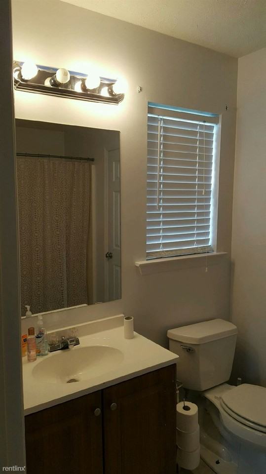 2316 Alameda St - Photo 3 of 4