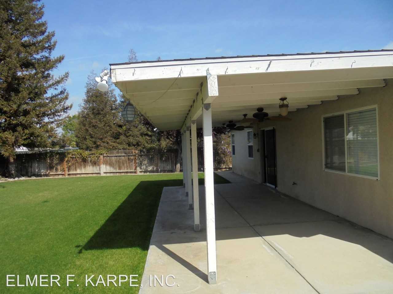 10200 Huntington Downs Ave - Photo 3 of 5