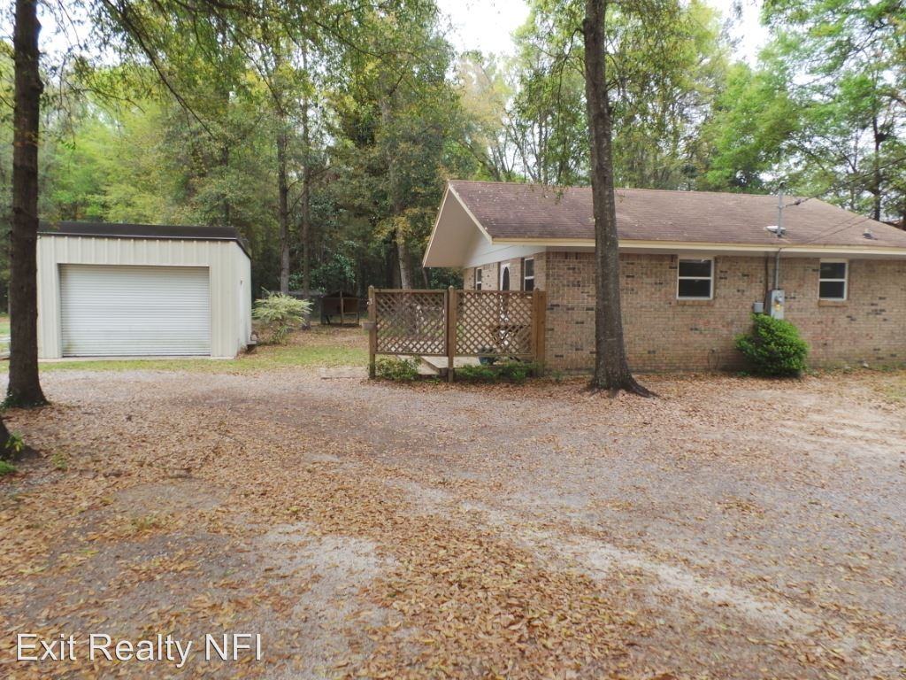 1750 Fairchild St - Photo 2 of 14