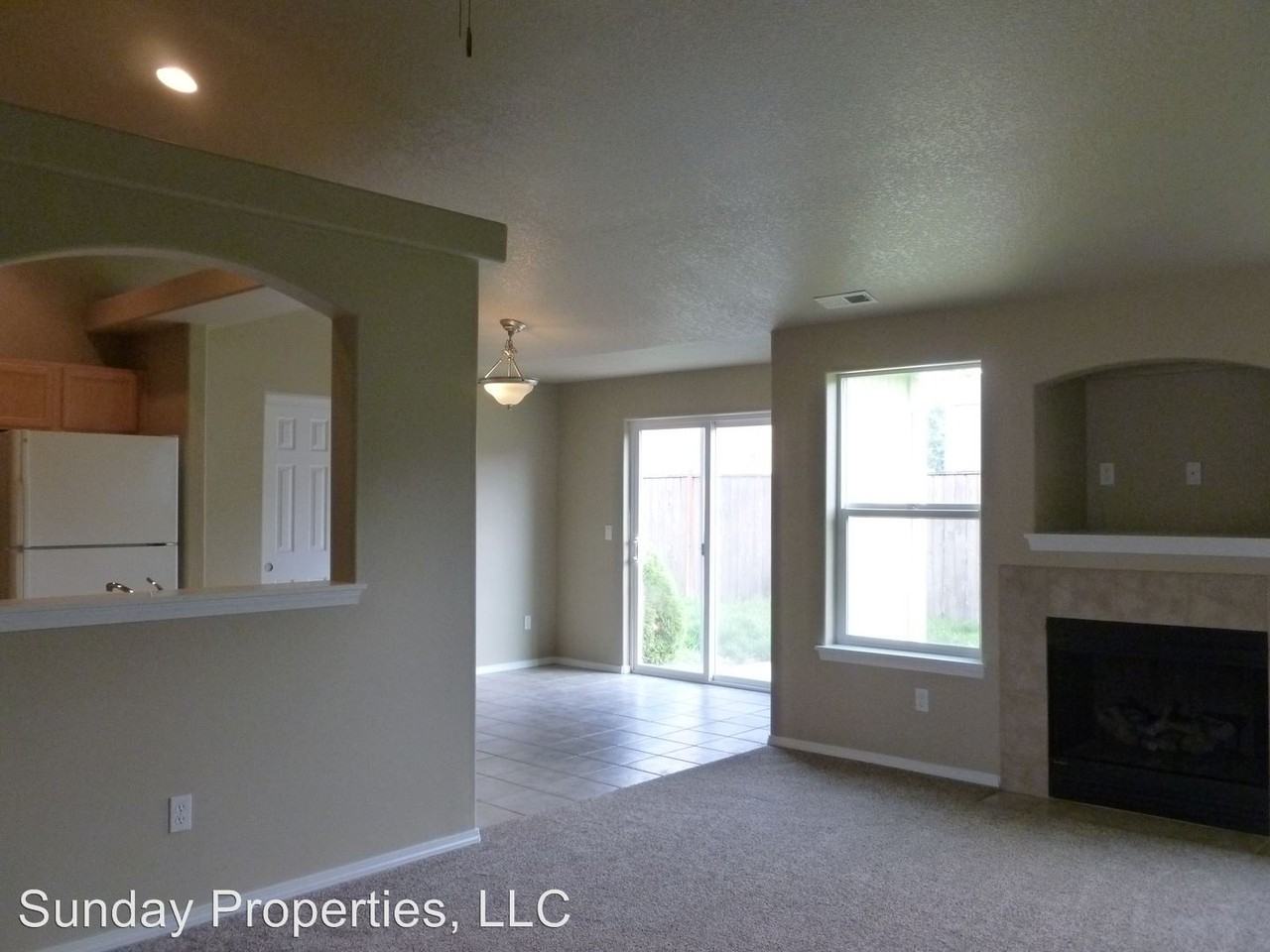 25200 Irenic Ave - Photo 3 of 8