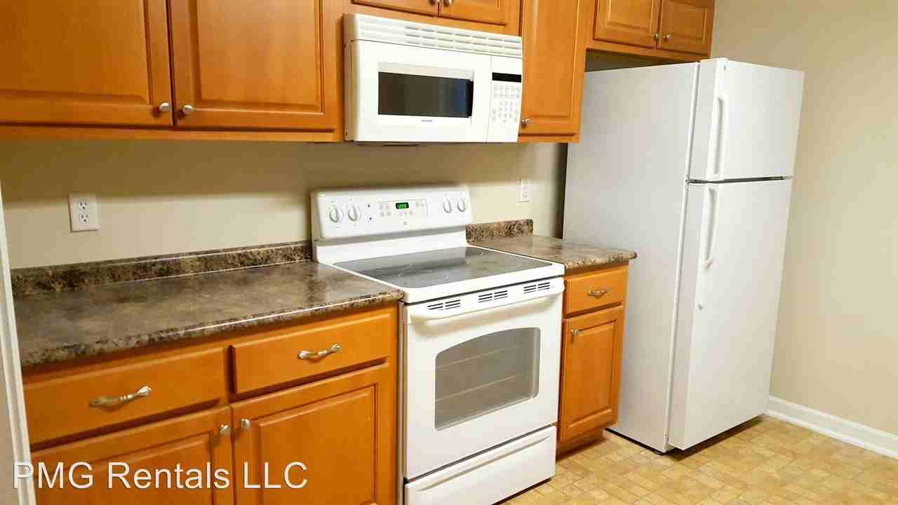 2304 Brad Ln - Photo 2 of 9