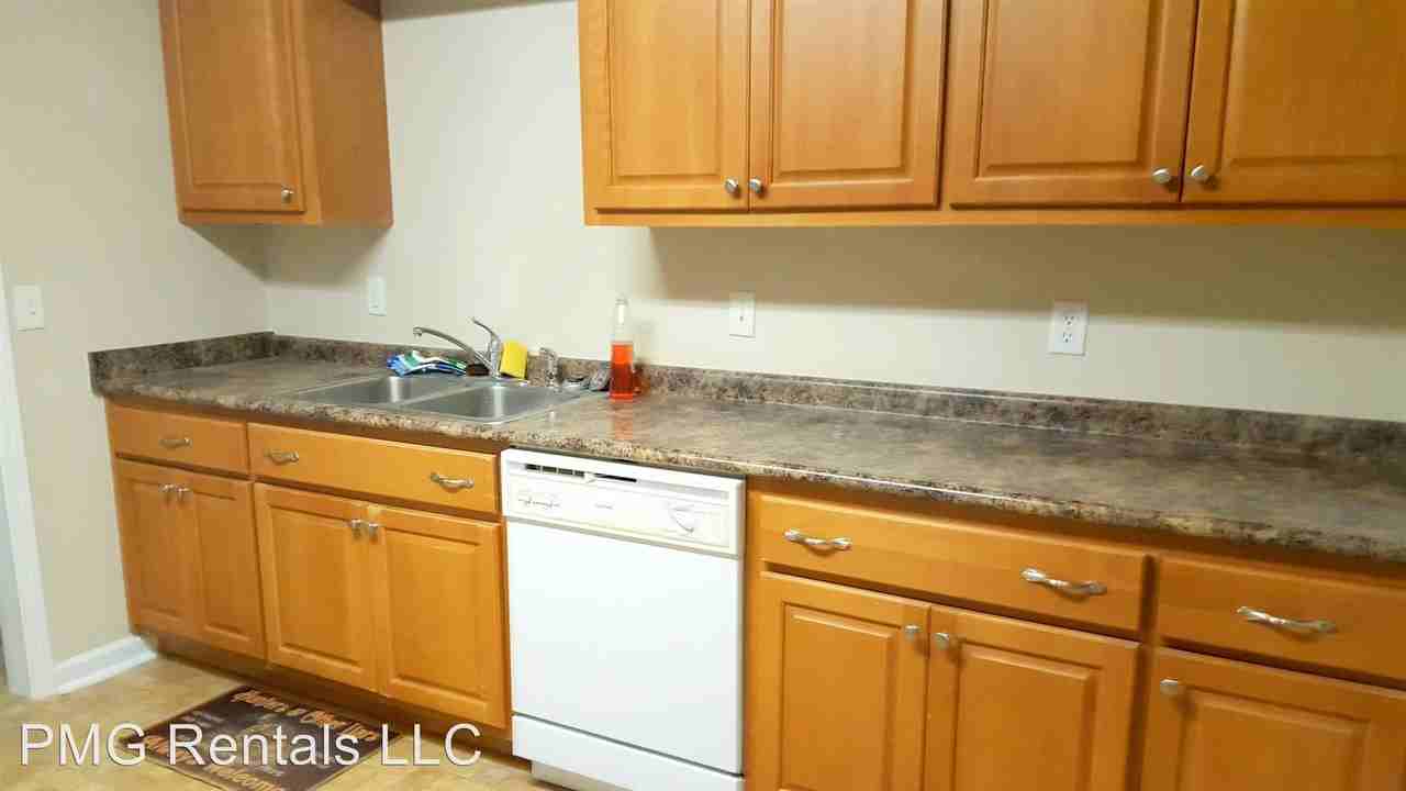 2304 Brad Ln - Photo 3 of 9