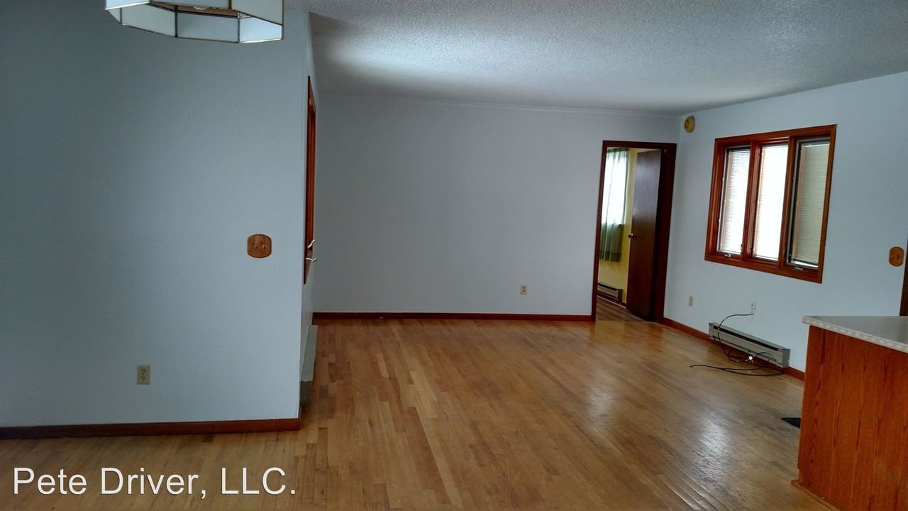 2600 Sammye Ave - Photo 2 of 13