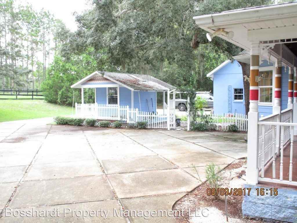 5885 NE 63rd St - Photo 2 of 9