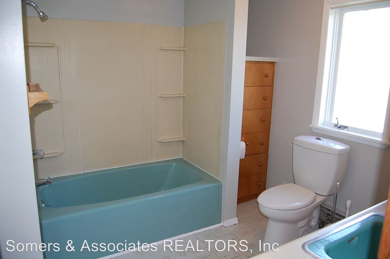 200 8th Ave - Photo 3 of 13