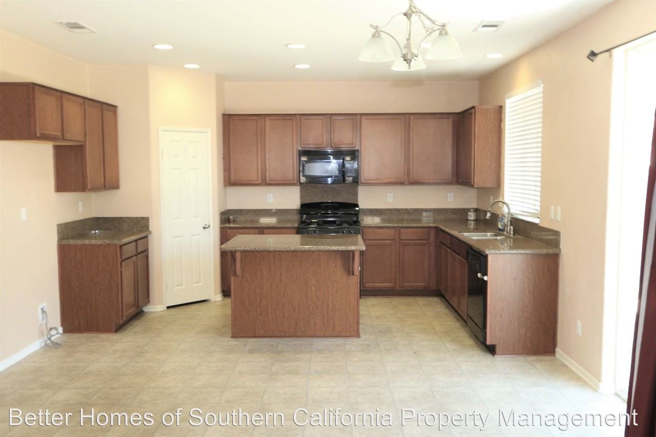 10940 Marygold Way - Photo 3 of 12