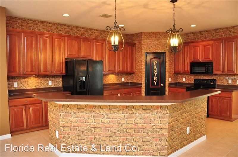 9832 Heron Pointe Dr - Photo 2 of 23