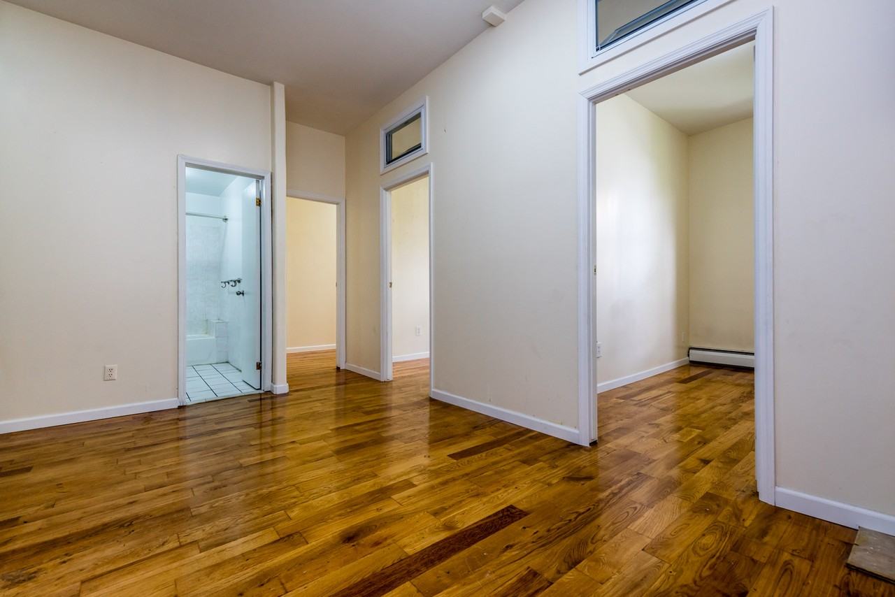 229 Jefferson Street #10SN