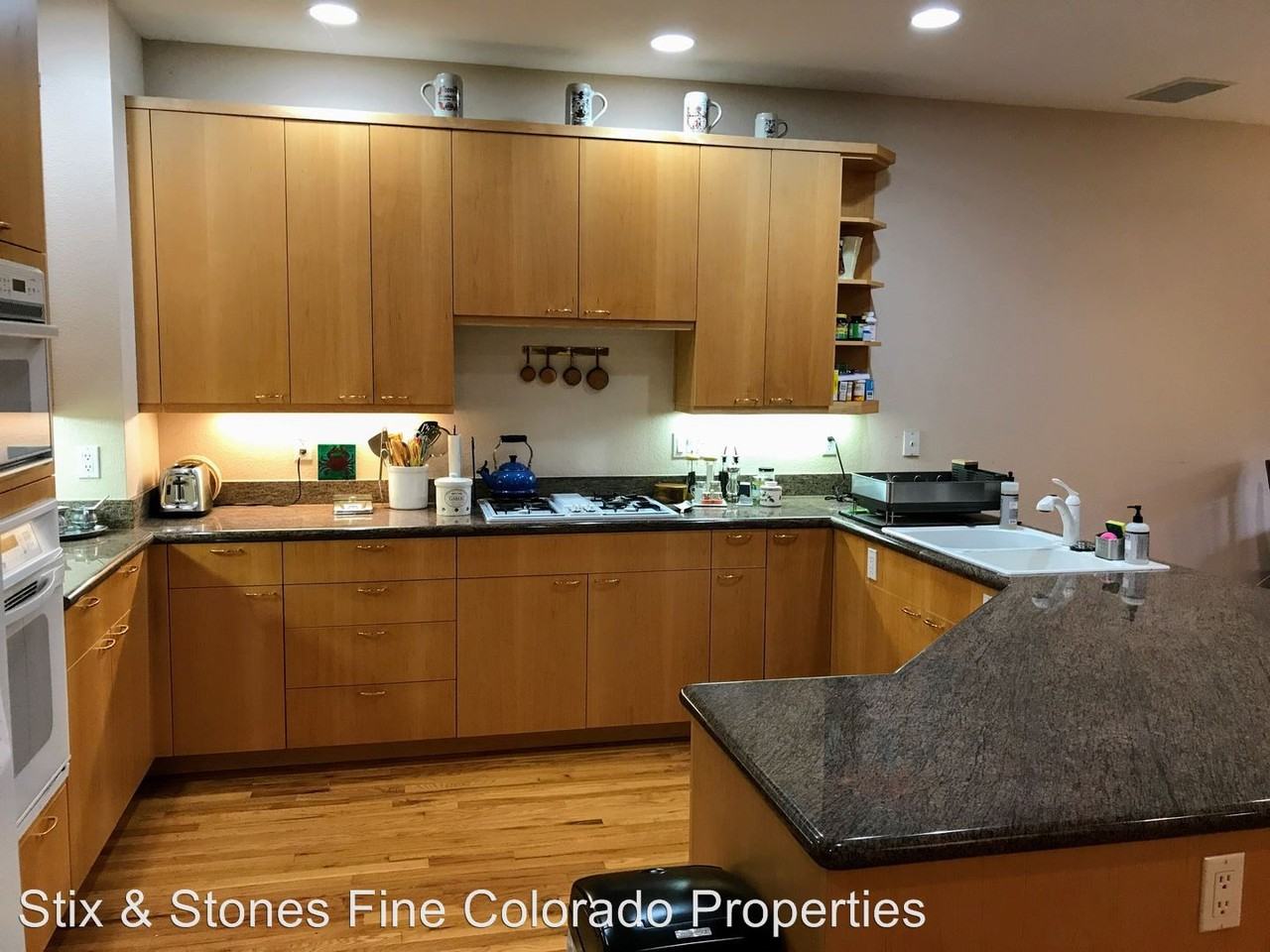 64 S Monroe St - Photo 3 of 29