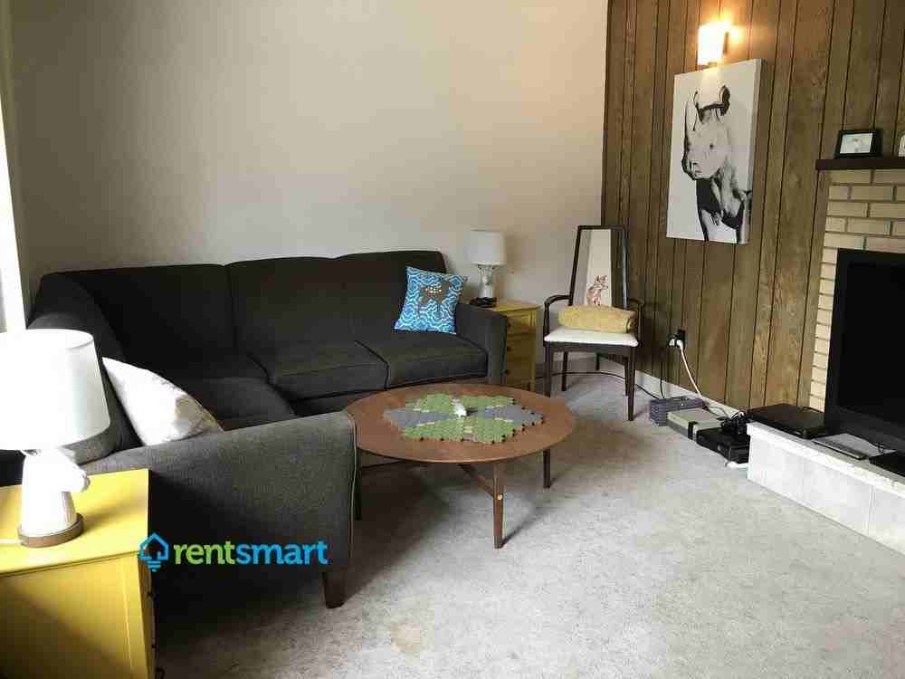 2627 Sunset Ln - Photo 2 of 8