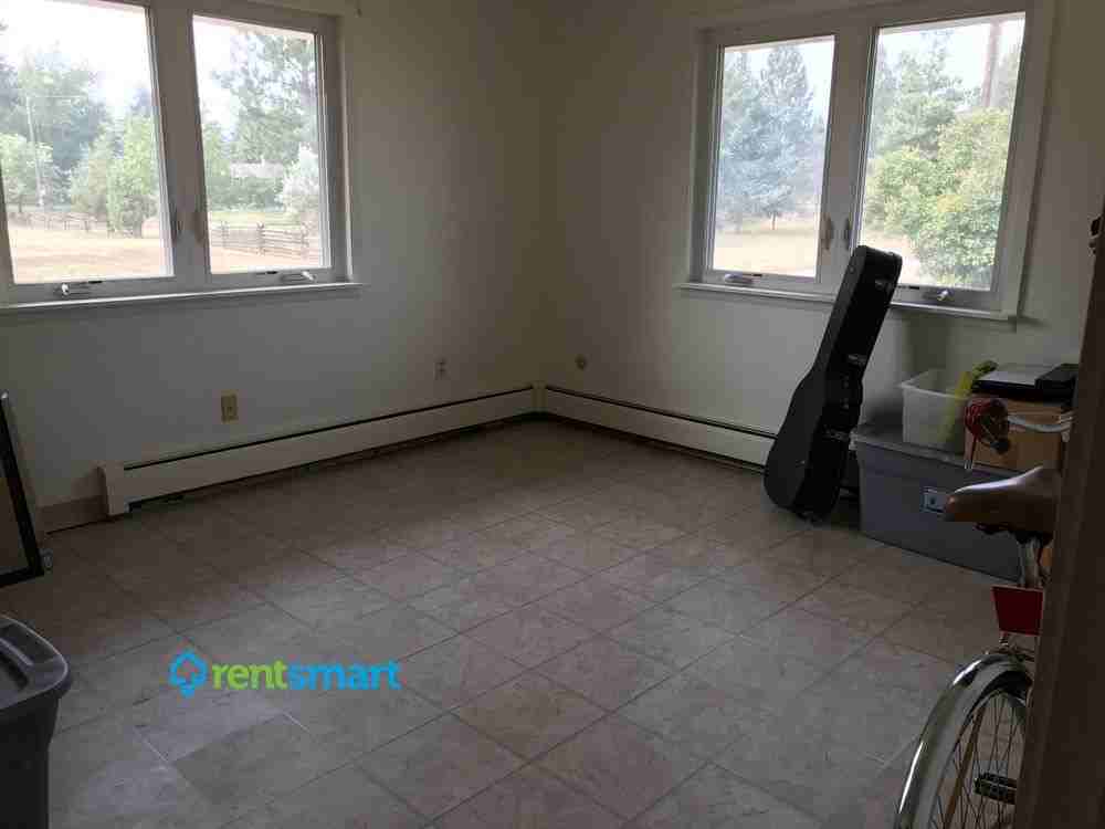 2627 Sunset Ln - Photo 3 of 8